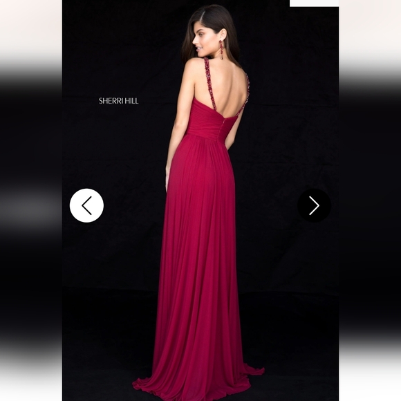 BNWT Sherri Hill Women's Deep Red Maxi Dress - Picture 2 of 6